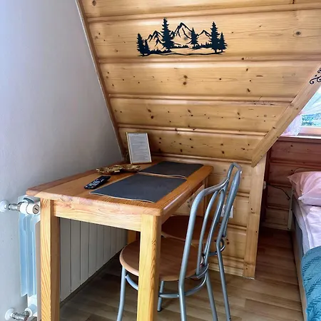 Podhalanska Apartment *